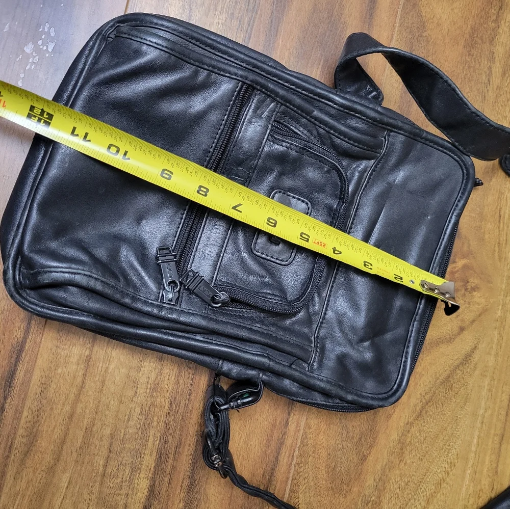 Vintage Tumi Leather Crossbody Carryall Bag Organizer Black Leather Pockets